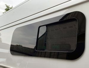 van-bedroom-bunk-sliding-window-flyscreen.